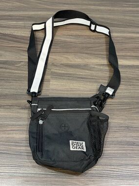 Mobile Dog Gear Day Night Reflective Dog Walking Bag
